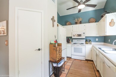 030 Kitchen