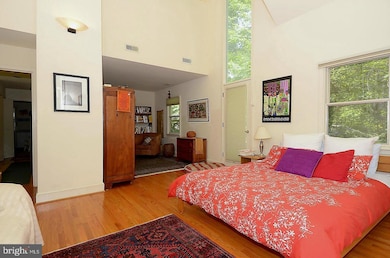 4532 Broad Branch Rd NW, Washington, DC 20008 - photo 5