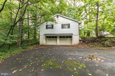 1002 Summit Ave, Schwenksville, PA 19473 - photo 3