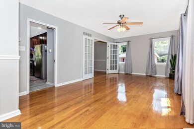 7915 Runnymeade Dr, Frederick, MD 21702 - photo 4