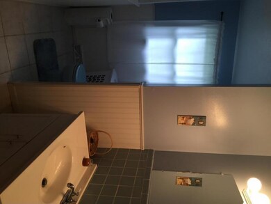 7x10 Full Bath