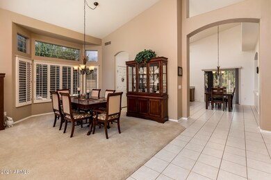 16 FT Vaulted Ceiling