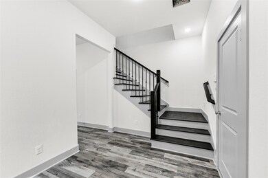 7242 Saint Augustine St, Houston, TX 77021 - photo 6