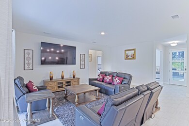 951 Sareta St SE, Palm Bay, FL 32909 - photo 4