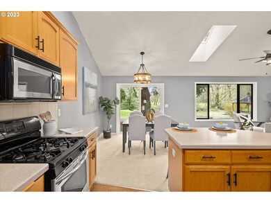 730 Gray Pine St, Lyons, OR 97358 - photo 7