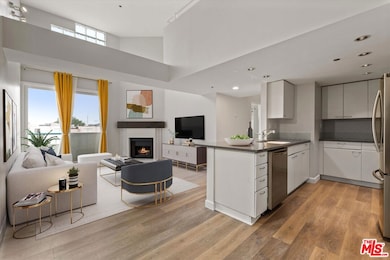 12773 Caswell Ave unit 303, Los Angeles, CA 90066 - photo 3