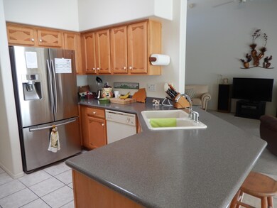 Kitchen w/corian counters
