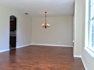 Dining / Foyer