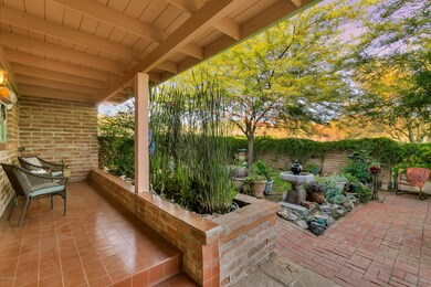 Front Patio & Courtyard