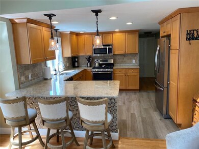 112 Park Forest Rd, Cranston, RI 02920 - photo 4