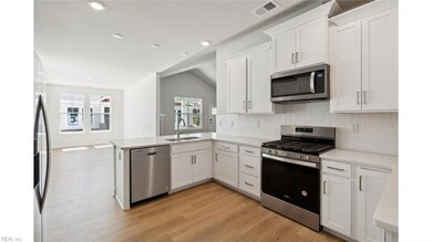 2212 Edwin Dr, Chesapeake, VA 23322 - photo 2