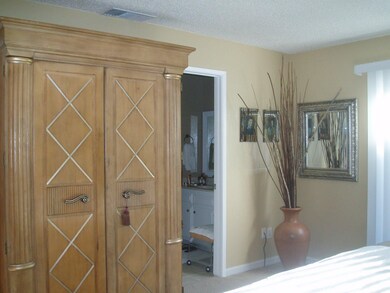 45905 Portola interior 4