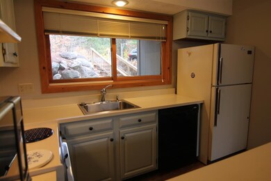 6 Ridge Rd unit 4, Lincoln, NH 03251 - photo 5