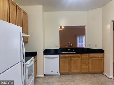 12926 Boggy Trail Way unit 61, Germantown, MD 20876 - photo 5