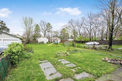 118 E Lakeview exterior 7