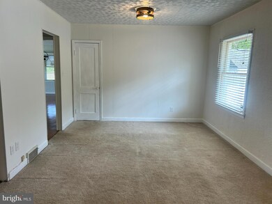 12615 Park Head Rd, Big Pool, MD 21711 - photo 5