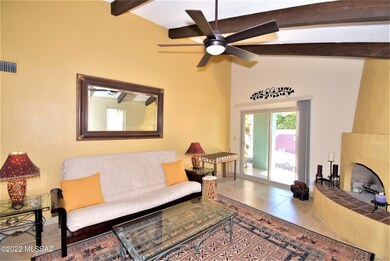 Placita Chorro-Living Room3