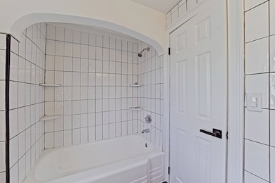 465 Essex St unit 2, Lynn, MA 01902 - photo 6