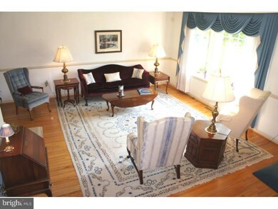 811 Ridge Ln, Media, PA 19063 - photo 5