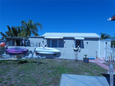 Waterfront Cottage - 2nd mini home.