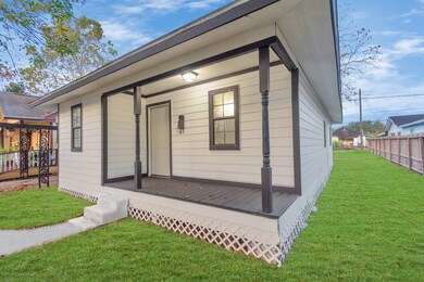 1318 5th St, Rosenberg, TX 77471 - photo 3