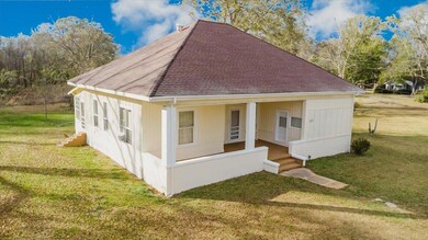 143 Johns St, Shubuta, MS 39360 - photo 2