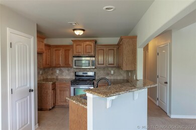 Open Kitchen to Living room great for entertaining