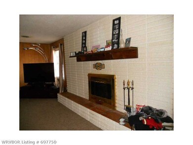 117 N Gintown Rd, Mulberry, AR 72947 - photo 4