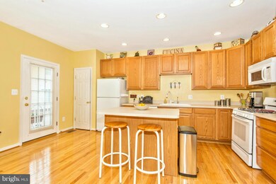 21210 Delevan Way, Germantown, MD 20876 - photo 3