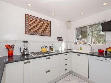 324 Harvard St unit B, Cambridge, MA 02139 - photo 5