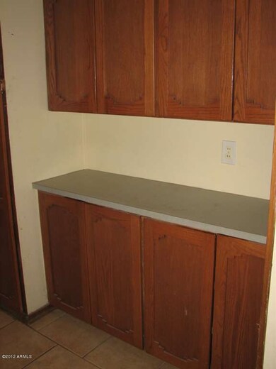 4 Kitchen
