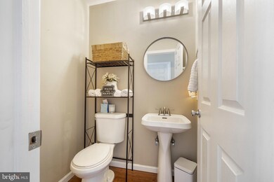 750 E Marshall St unit 605, West Chester, PA 19380 - photo 7