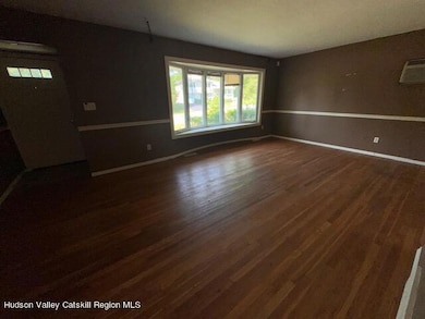 4 Merrick Rd, Poughkeepsie, NY 12603 - photo 6