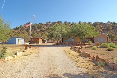 1892 N Golden Delicious Dr, Apple Valley, UT 84737 - photo 3