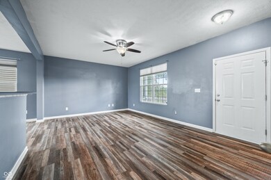 3390 Shadow Creek Blvd, Columbus, IN 47201 - photo 4