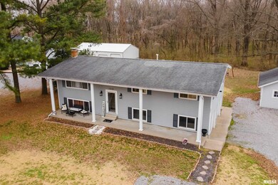 1219 Borders Ln, Harrisburg, IL 62946 - photo 3