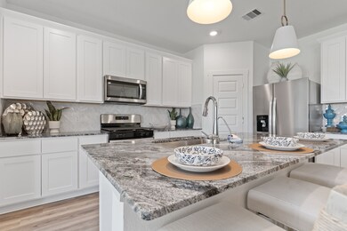 13906 Bay Crest Ct, La Marque, TX 77568 - photo 3