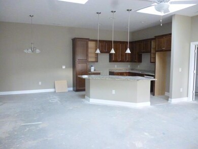 5935 Eiger Dr, Columbus, OH 43213 - photo 4