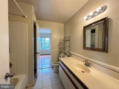 14131 Bowsprit Ln unit 405, Laurel, MD 20707 - photo 5