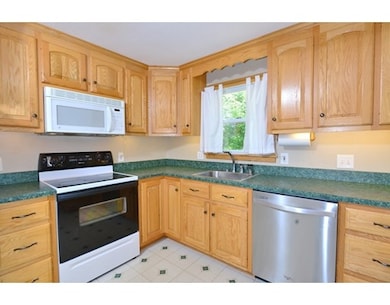 13 Grandview Dr, Franklin, MA 02038 - photo 6