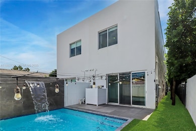 3461 SW 25th St unit A, Miami, FL 33133 - photo 2