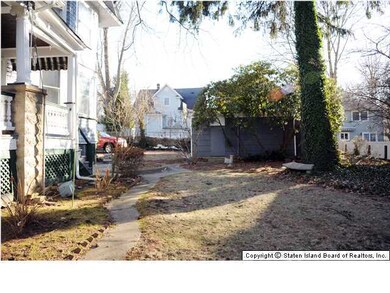 270 College Ave, Staten Island, NY 10314 - photo 2