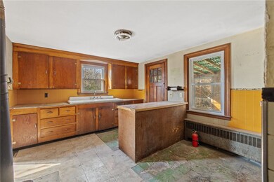 152 Sowams Rd, Barrington, RI 02806 - photo 3