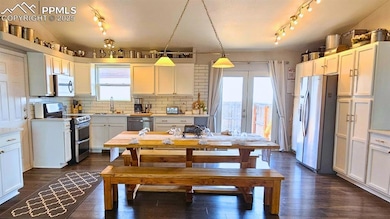 18690 Soapstone View, Pueblo, CO 81008 - photo 7