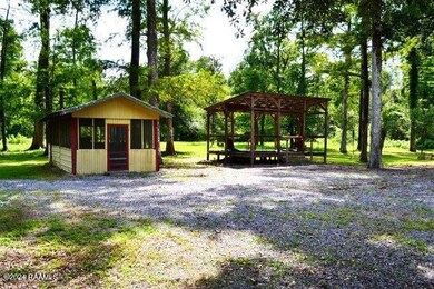 Cook house & Covered Deck