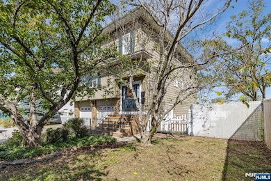 22 Acorn Rd, Secaucus, NJ 07094 - photo 3