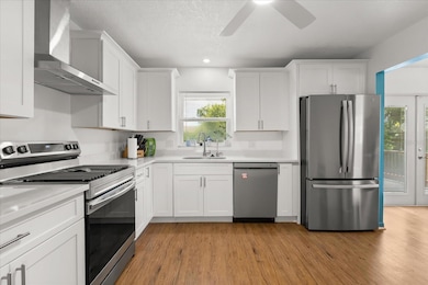 627 Riverview Ave, Altamonte Springs, FL 32714 - photo 2