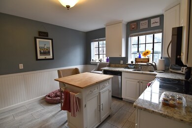 26 Richardson St unit 3, Newton, MA 02458 - photo 7