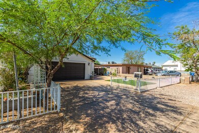3041 W Palm Ln, Phoenix, AZ 85009 - photo 2