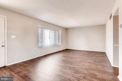 1326 Harford Square Dr, Edgewood, MD 21040 - photo 2